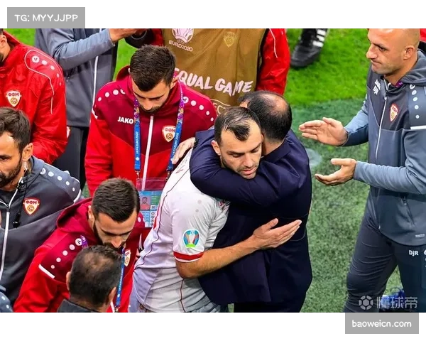 里沙利松十三次传球十次成功 前场逼抢贡献五次夺回球权